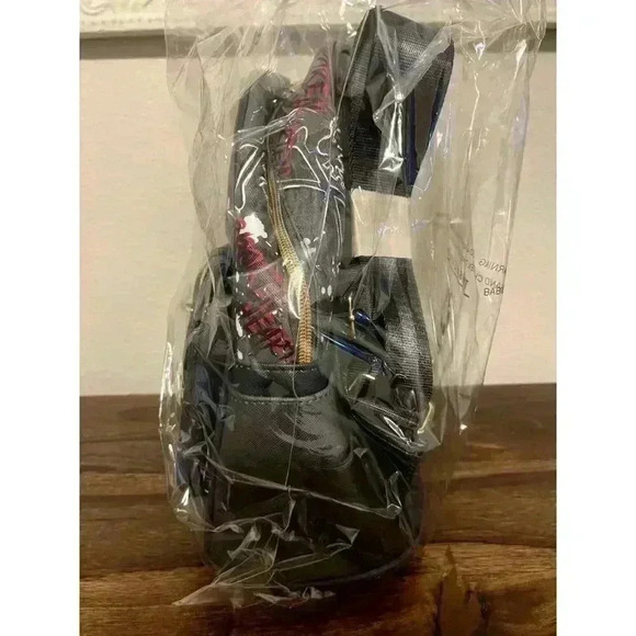 NWT WondaPOP Vegan Leather Disney Mini Backpack VILLIANS Cruella Deville Black - Picture 6 of 7